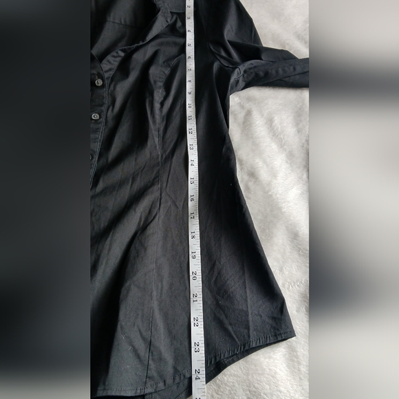 Classic Black Women's Top - Picture 8 of 8